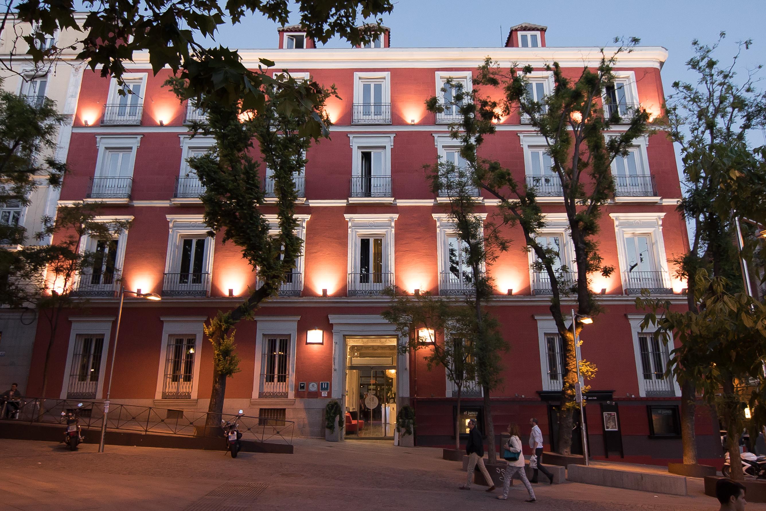 Petit Palace Santa Barbara Madrid Eksteriør bilde